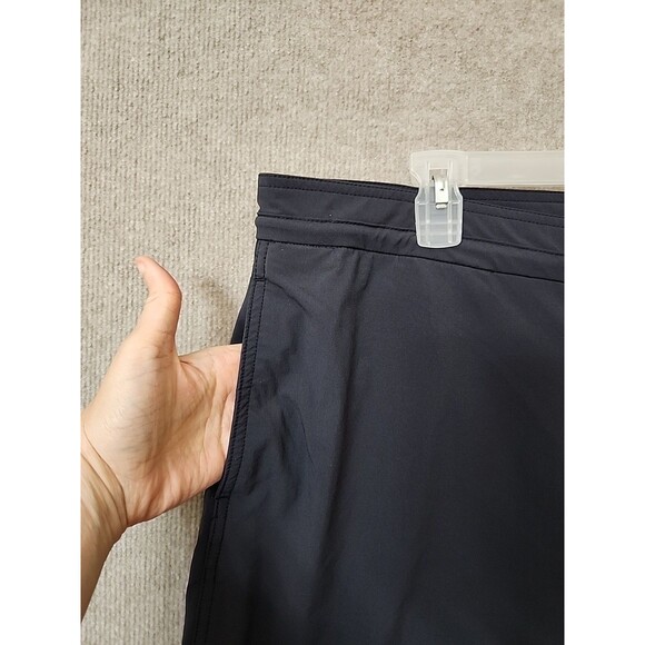 Duluth Trading Cannonball Hybrid 9" Shorts Mens 42 Black Armachillo Liner - Picture 2 of 10